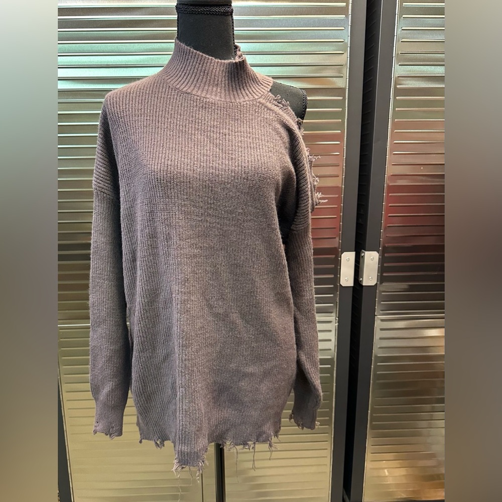 Maurices Light Purple Distressed Cold Shoulder Sweater Women’s 1X